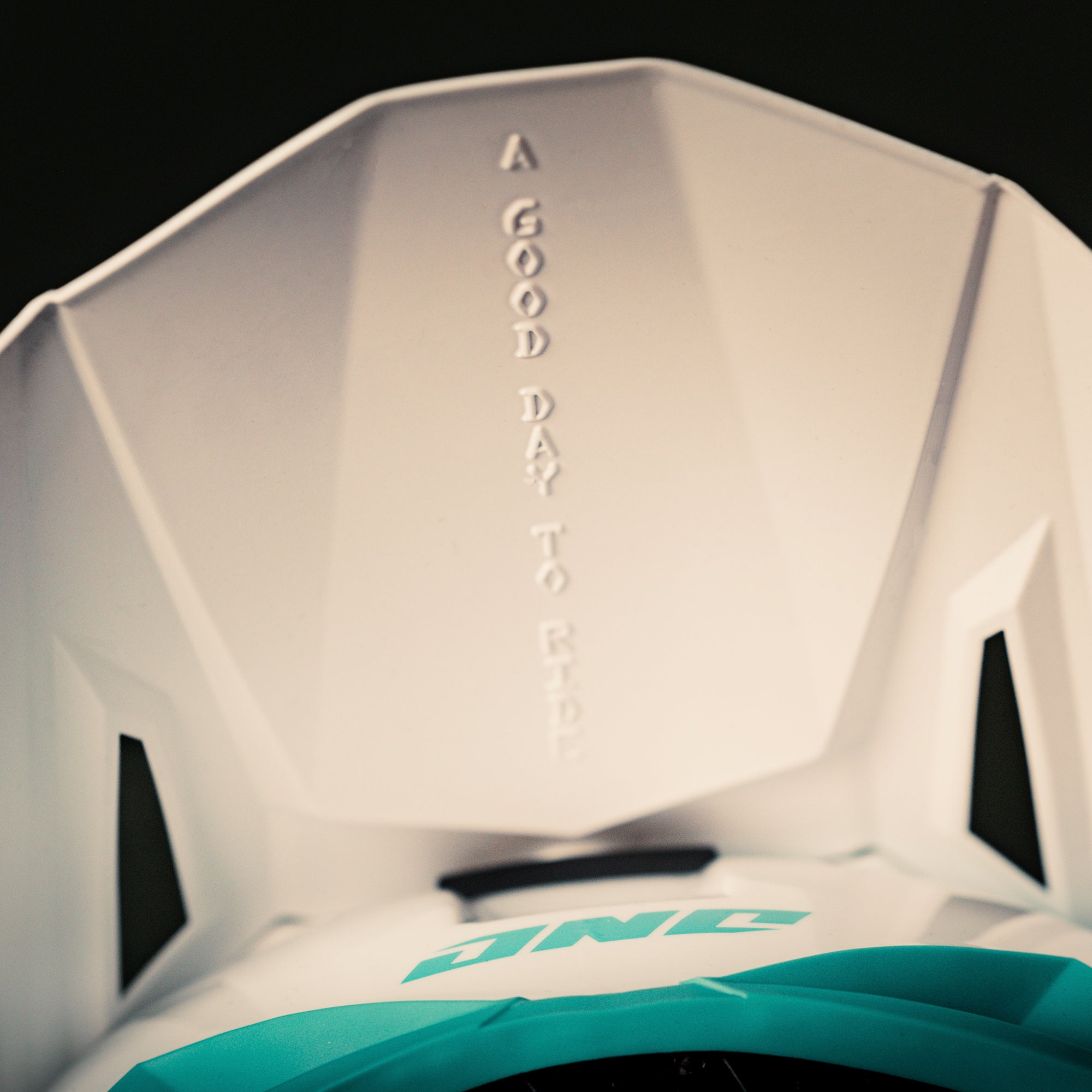 X-297 HELMET - HORIZON MIAMI WHITE – ONEIND RIDER SUPPORT X-297 HELMET - HORIZON MIAMI WHITE – ONEIND RIDER SUPPORT