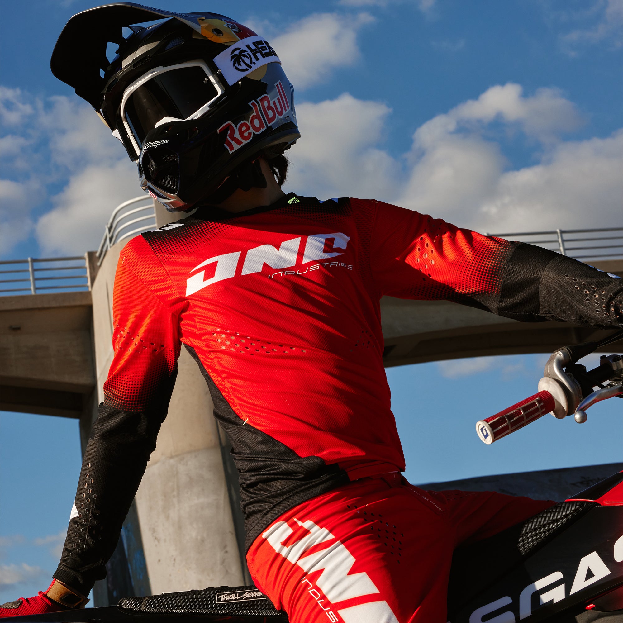 X-197 Jersey - SCORCH RED – ONEIND RIDER SUPPORT